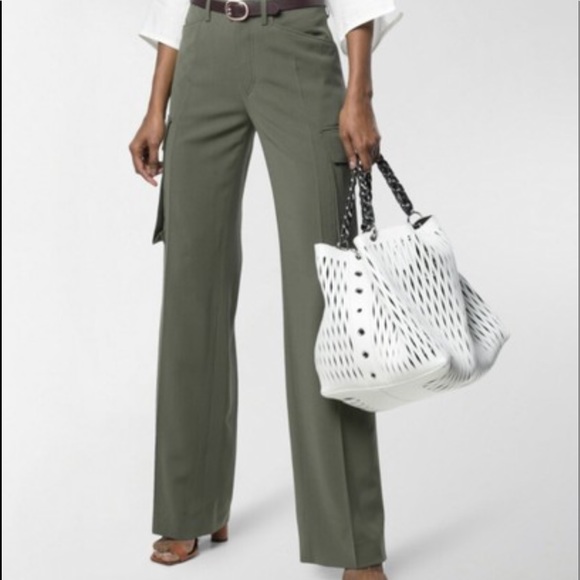 Sonia Rykiel
Panier Le Baltard Basket White Leather Tote - Picture 5 of 9